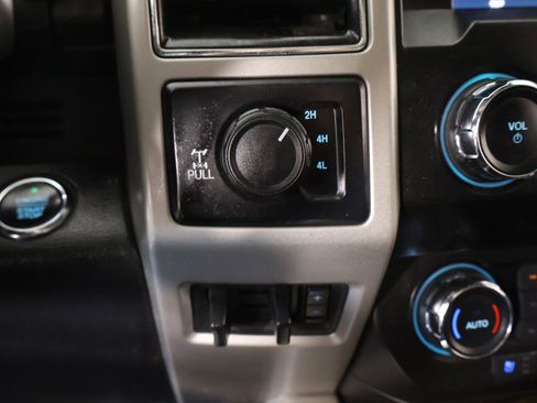 Used 2020 Ford F350 Lariat image 9