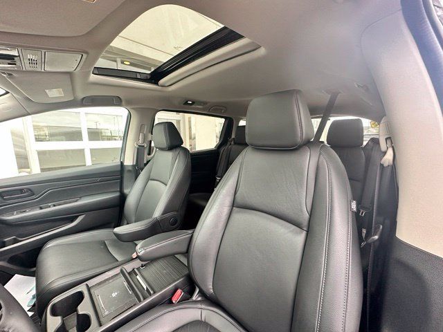 Used 2025 Honda Odyssey EX-L image 7