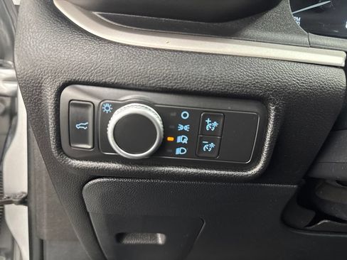 Used 2021 Ford Explorer XLT RWD image 19