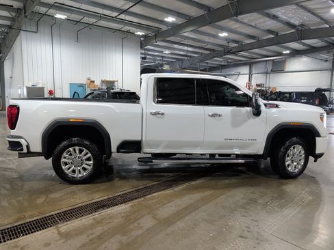 Used 2021 GMC Sierra 2500 Denali w/ Denali Ultimate Package image 2