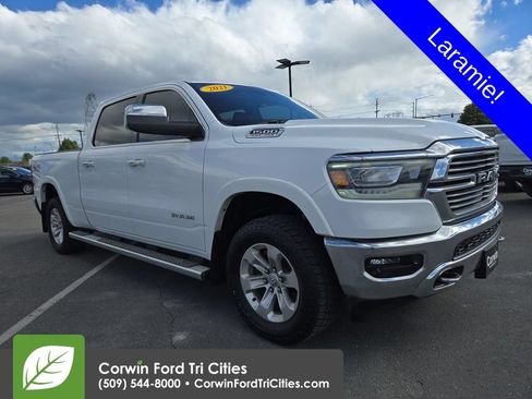 Used 2021 RAM 1500 Laramie AWD/4WD image 1