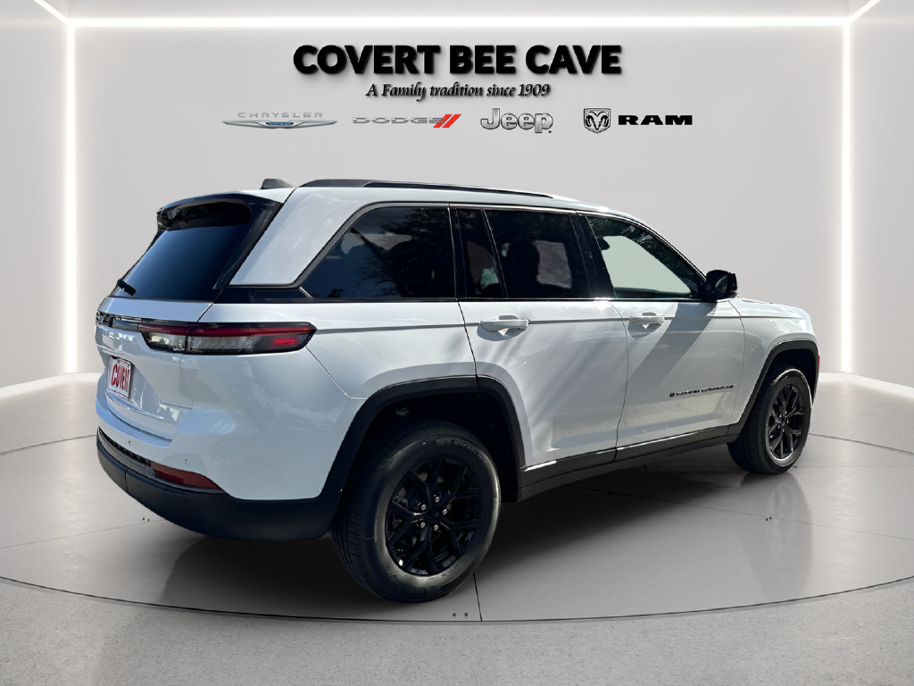 New 2026 Jeep Grand Cherokee Altitude RWD image 15