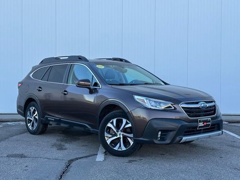 Used 2022 Subaru Outback Limited image 6