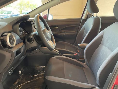 Used 2025 Nissan Versa SV image 22