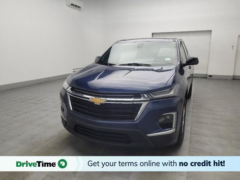 Used 2023 Chevrolet Traverse LS image 1