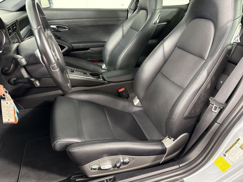 Certified 2015 Porsche 911 Carrera RWD image 5