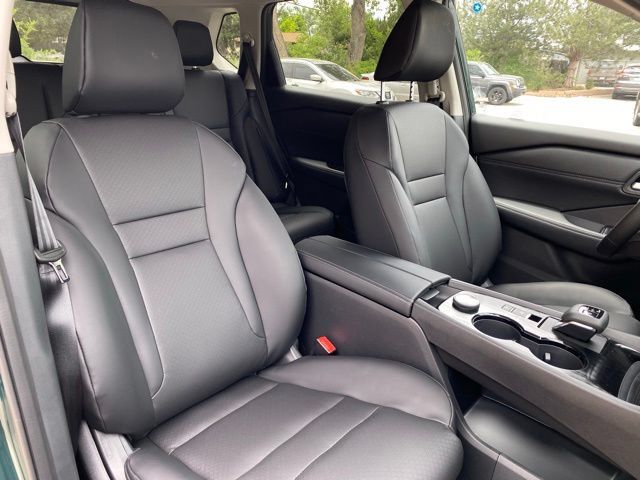 New 2026 Nissan Rogue Dark Armor AWD/4WD image 9