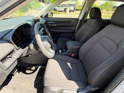 Used 2026 Honda CR-V LX image 12
