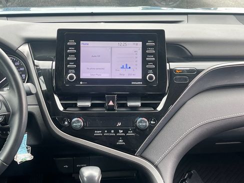 Used 2023 Toyota Camry SE image 16
