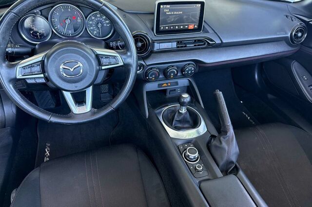 Used 2016 MAZDA MX-5 Miata Club RWD image 13