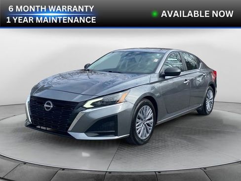 Used 2024 Nissan Altima 2.5 SV FWD image 1