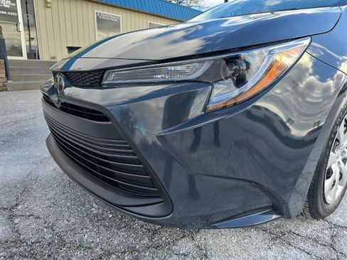 Used 2023 Toyota Corolla LE image 9