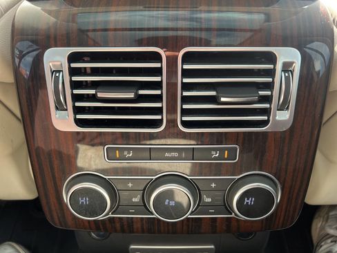 Used 2016 Land Rover Range Rover HSE image 26