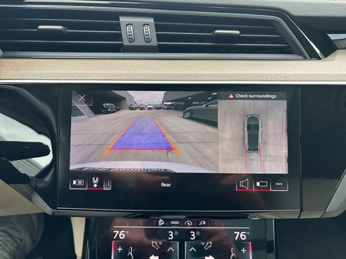 Used 2024 Audi Q8 e-tron Premium Plus w/ Premium Plus Package image 25