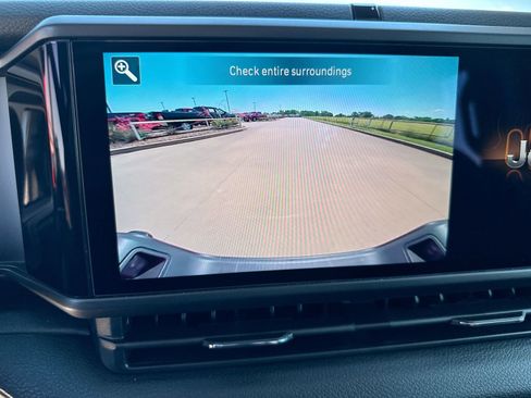 New 2024 Jeep Gladiator Sport image 17