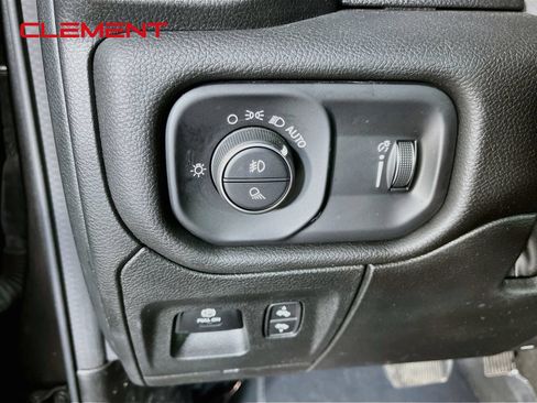 Used 2023 RAM 1500 Big Horn AWD/4WD image 12