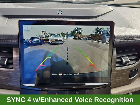 Used 2023 Ford Expedition Limited image 16