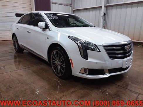 Used 2019 Cadillac XTS Luxury w/ Driver Awareness Package image 5