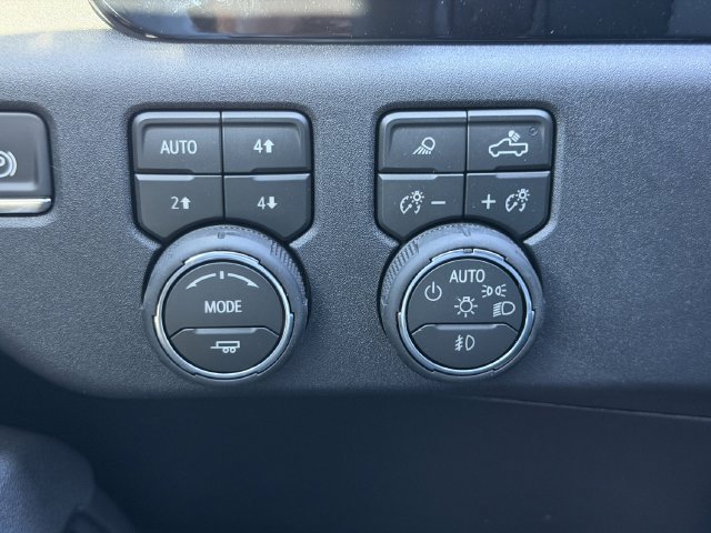 New 2026 Chevrolet Silverado 2500 High Country w/ High Country Premium Package AWD/4WD image 29