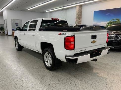 Used 2018 Chevrolet Silverado 1500 LT w/ All Star Edition AWD/4WD image 7