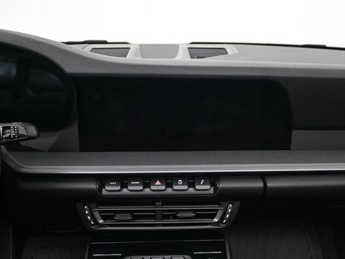 Used 2022 Porsche 911 Carrera S RWD image 9