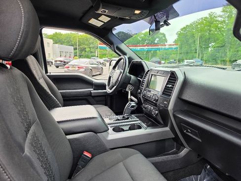 Used 2018 Ford F150 XLT w/ Equipment Group 302A Luxury AWD/4WD image 11