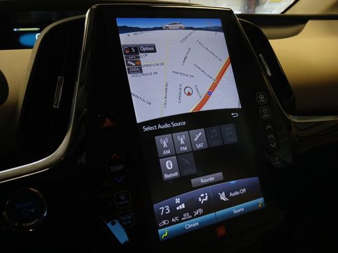 Used 2020 Toyota Prius Limited image 19