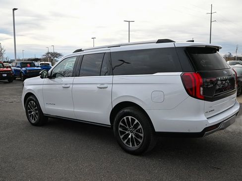 Certified 2025 Ford Expedition Max Platinum image 7