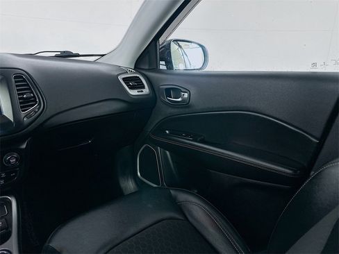 Used 2020 Jeep Compass Latitude image 22