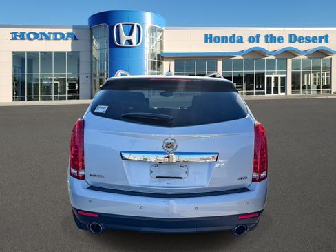 Used 2016 Cadillac SRX Luxury w/ Driver Awareness Package FWD image 6