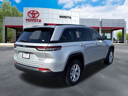 Used 2022 Jeep Grand Cherokee Limited image 29