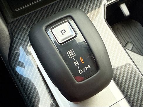 New 2025 Mitsubishi Outlander SE image 17