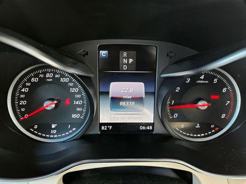 Used 2019 Mercedes-Benz GLC 300 image 28