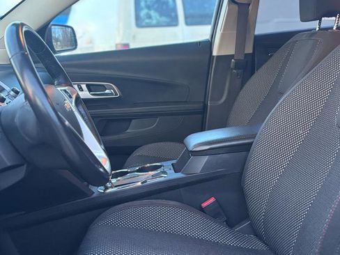 Used 2017 Chevrolet Equinox LT w/ Convenience Package image 5