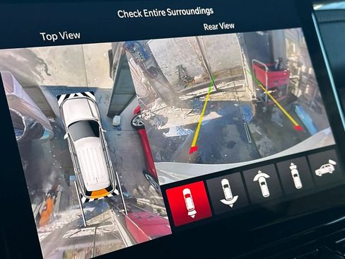 Used 2023 Jeep Grand Cherokee Summit w/ Luxury Tech Group V image 20