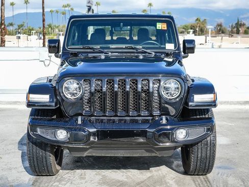 Certified 2022 Jeep Gladiator Overland image 3