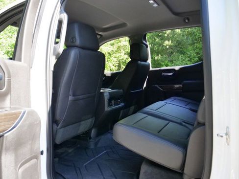 Used 2019 Chevrolet Silverado 1500 LT Trail Boss AWD/4WD image 28