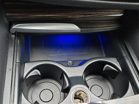 Used 2019 BMW 530i w/ Convenience Package image 19