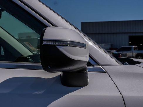 Used 2025 Kia Telluride S image 10