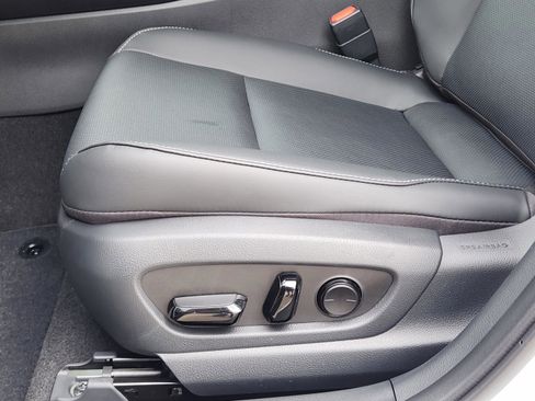 New 2026 Lexus UX 300h FWD image 15