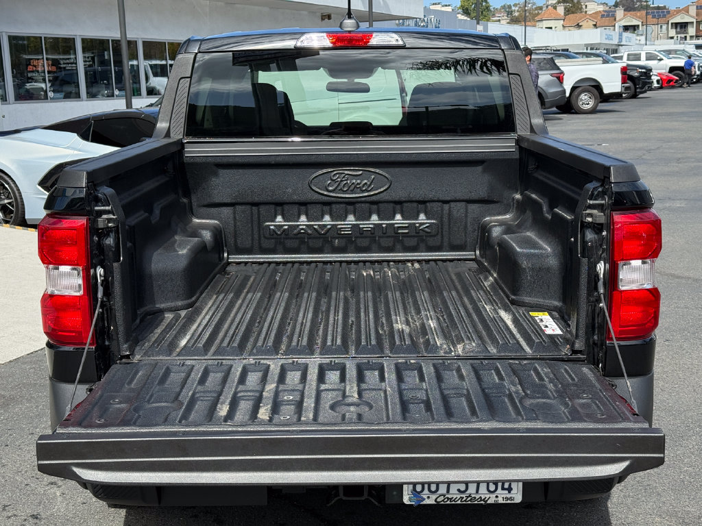 Used 2025 Ford Maverick XL w/ Equipment Group 102A AWD/4WD image 12