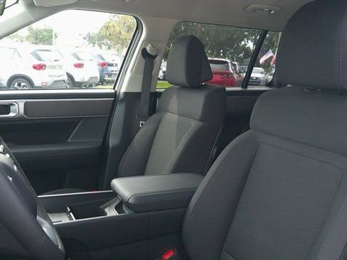 New 2026 Hyundai Santa Fe SE image 5