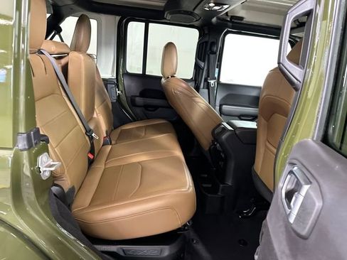 Used 2023 Jeep Wrangler Unlimited Sahara w/ Cold Weather Group image 27