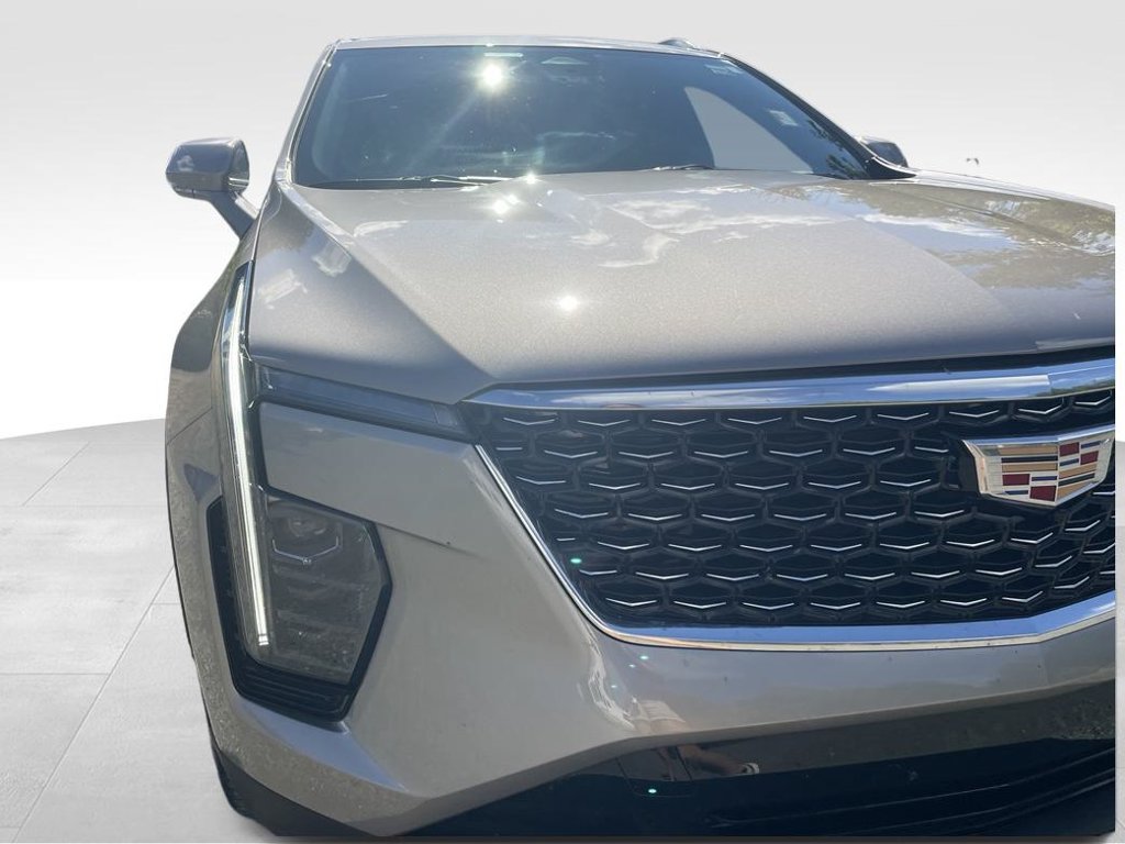 Used 2024 Cadillac XT4 Premium Luxury FWD image 23