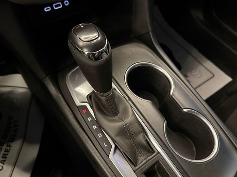 Used 2019 Chevrolet Equinox LS FWD image 16