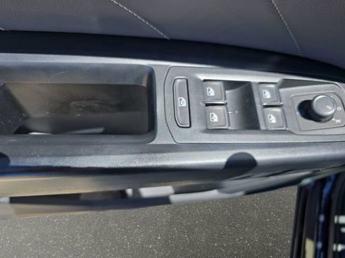 Used 2021 Volkswagen Atlas SEL Premium AWD/4WD image 32