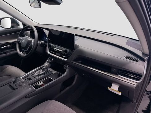 Certified 2025 Toyota Grand Highlander FWD image 24