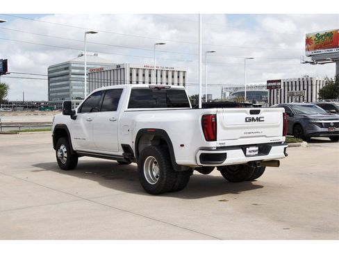 Used 2024 GMC Sierra 3500 Denali Ultimate image 4