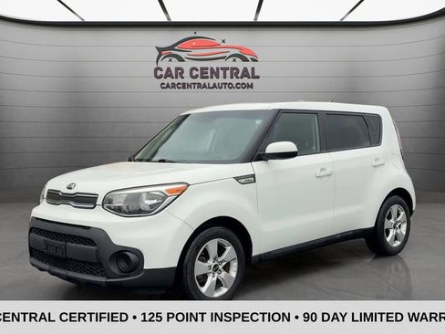 Used 2017 Kia Soul w/ Convenience Package image 1