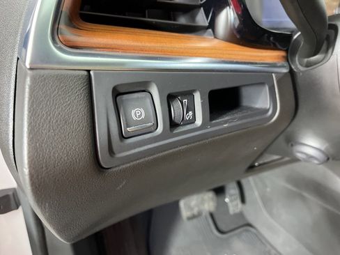 Used 2023 Cadillac XT5 Premium Luxury image 29